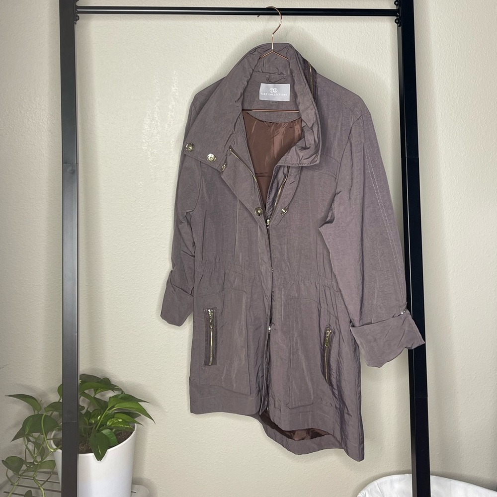 Tart Collections Women’s Windbreaker Jacket in Mauve/Grey Large
